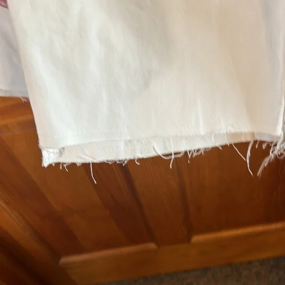 Zara  White Wide Leg Cropped W/Pink & Beige Ribbon Down Sides Raw Hem Size 4-EUC - Picture 3 of 6